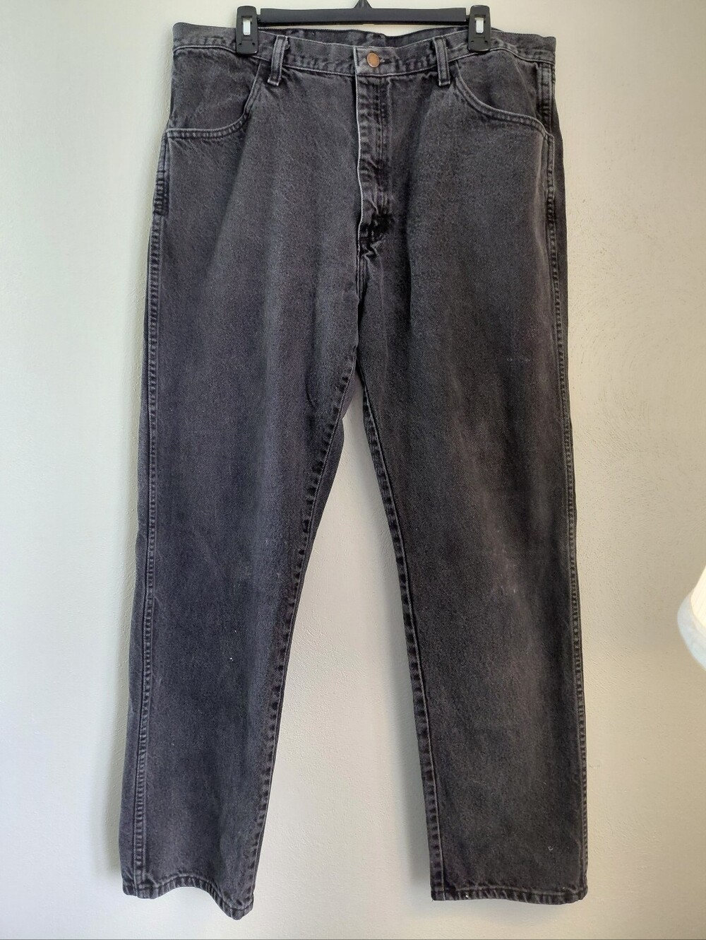 Men's Black Washed Rustler Jeans - Classic Straight Fit Sz 38x32